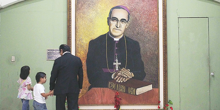 Oscar Arnulfo Romero: pastor, mártir y profeta