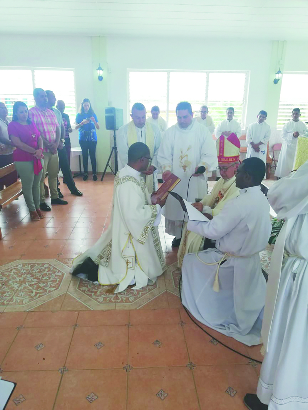 Obispo ordena a nuevo diácono misionero claretiano