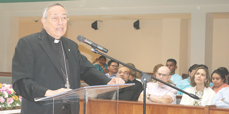 Sin tapujos Cardenal Maradiaga habló sobre el pecado ecológico
