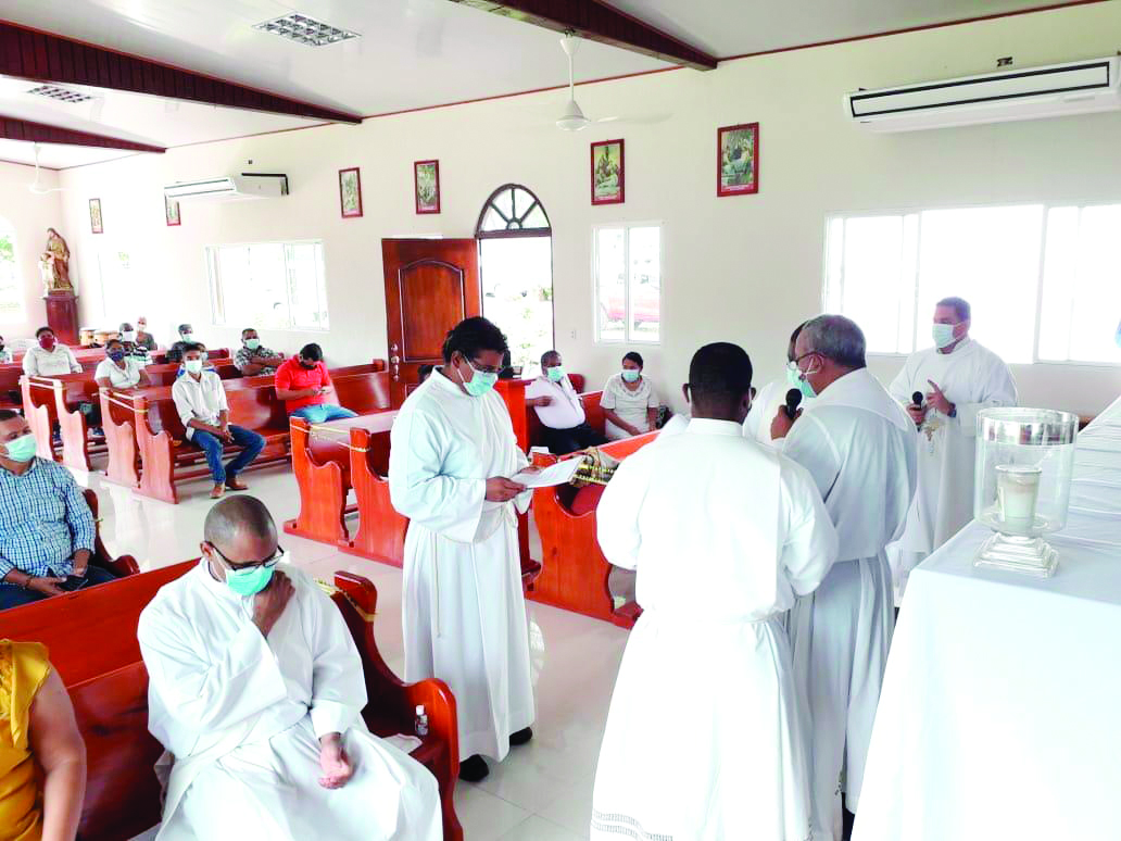 Votos perpetuos y ordenación  sacerdotal en plena pandemia