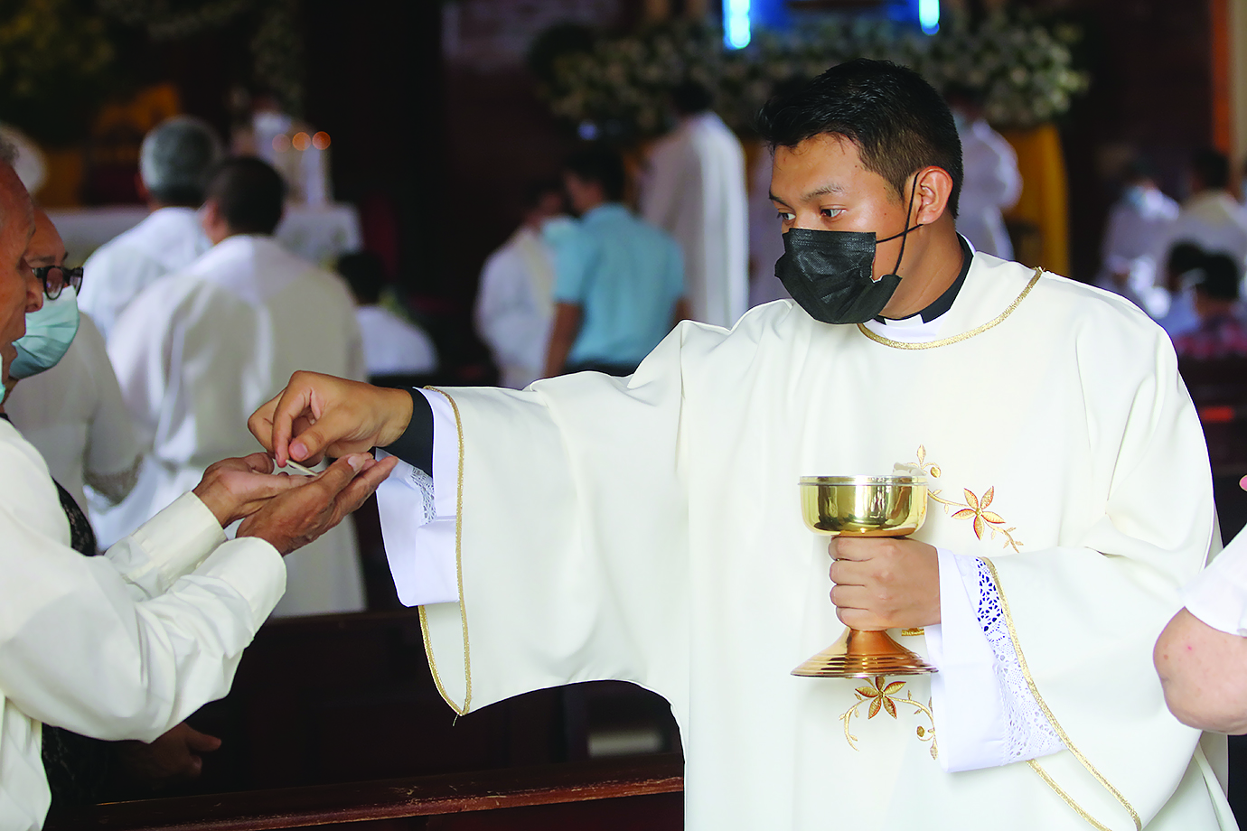 Jhoni Cisneros Hernández es ordenado diácono en Santiago