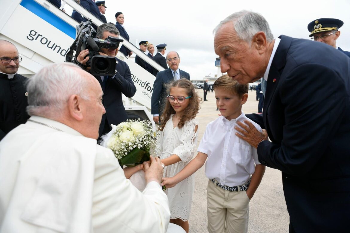 El papa Francisco ha llegado a Lisboa para encontrarse con los jóvenes del mundo