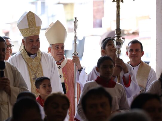 En Chitré, Arzobispo de Panamá celebró 40 años de vida sacerdotal