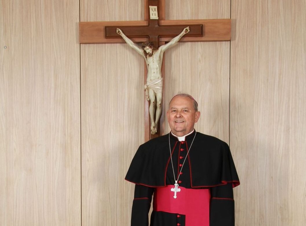 Dios abraza en su regazo celestial a Monseñor Pablo Varela Server