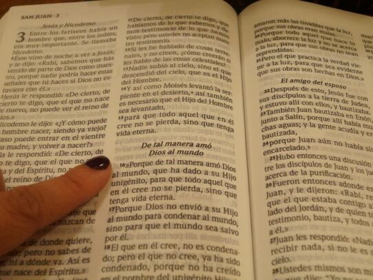 "No vivimos una religión del Libro"