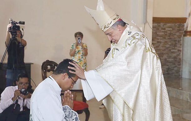 Un nuevo presbítero es ordenado para estar siempre al servicio de la Iglesia