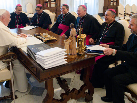 El CELAM envía mensaje de apoyo y oración por la salud del Papa Francisco