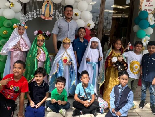 Infancia Misionera culmina con alegría el Mes de María