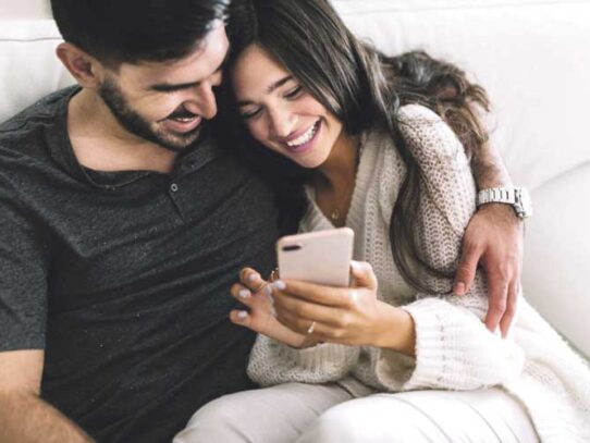 Fieles en lo invisible: cuidemos el compromiso en la era digital