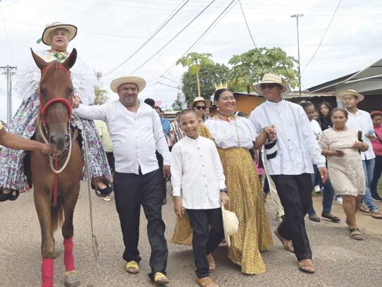 Reviven tradiciones de antaño en Felipillo