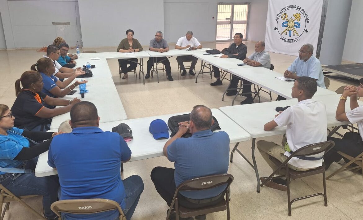 Dirigentes docentes piden a Iglesia Católica mediar ante crisis nacional