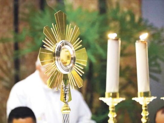 La Eucaristía es mucho más que un rito, es presencia viva del amor de Dios
