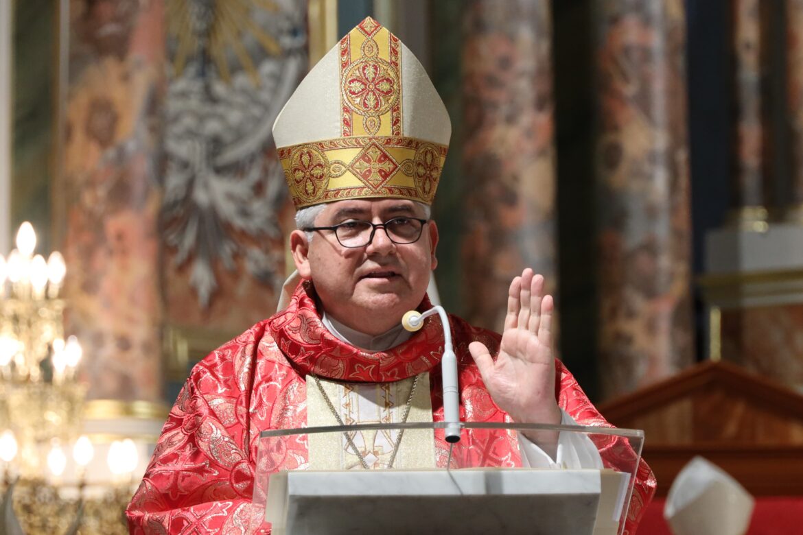 Representante del Papa en Panamá llama con firmeza a la unidad nacional