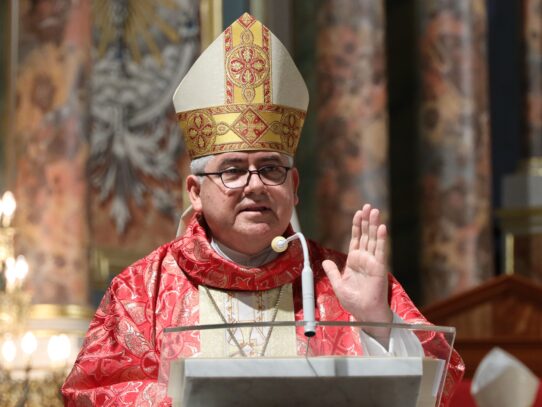 Representante del Papa en Panamá llama con firmeza a la unidad nacional