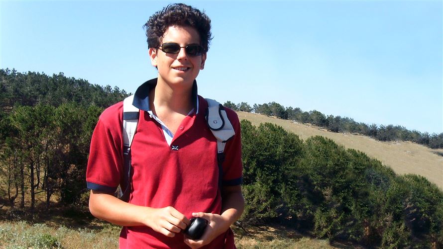 Carlo Acutis: El beato del nuevo siglo que se convertirá en el primer Santo Millennial.