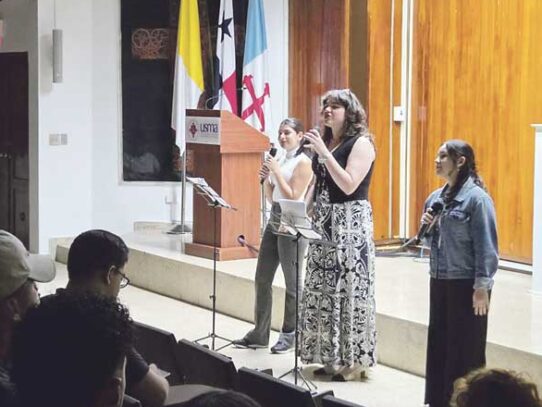 El Desván revive la historia de Santa María la Antigua 