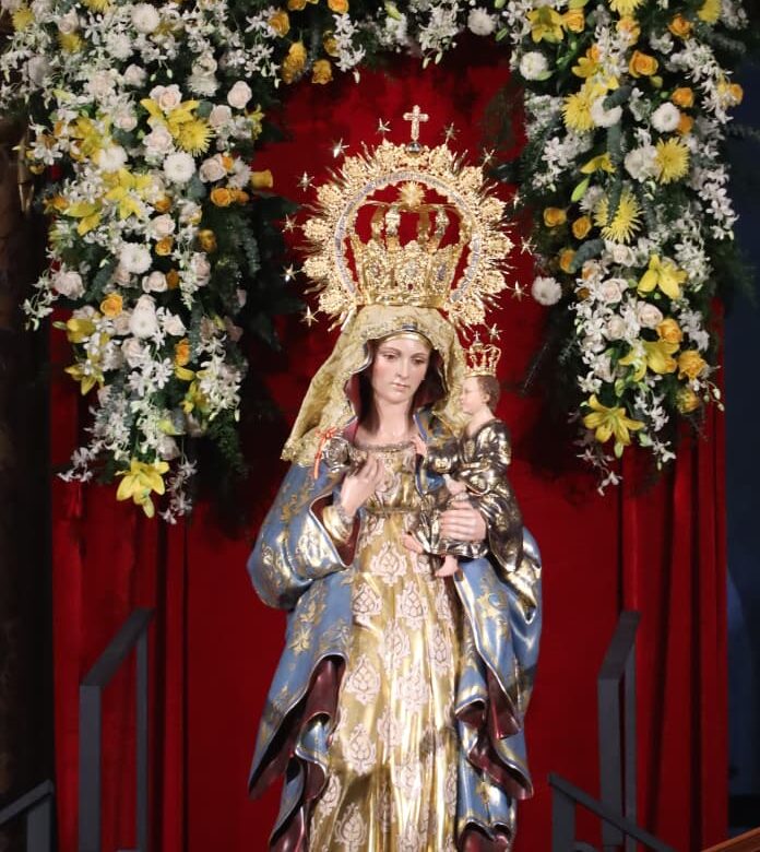 Santa María de la Antigua recibe su coronación pontificia