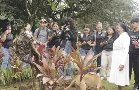 Cientos de indígenas reciben atención en el Centro Misionero en Nurüm