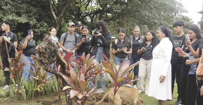 Cientos de indígenas reciben atención en el Centro Misionero en Nurüm
