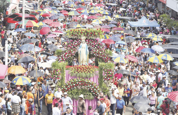 Devoción y esperanza marcan la fiesta de la Medalla Milagrosa
