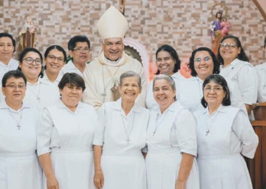 Hermanas Teresianas del Espíritu Santo renuevan sus votos en emotiva celebración