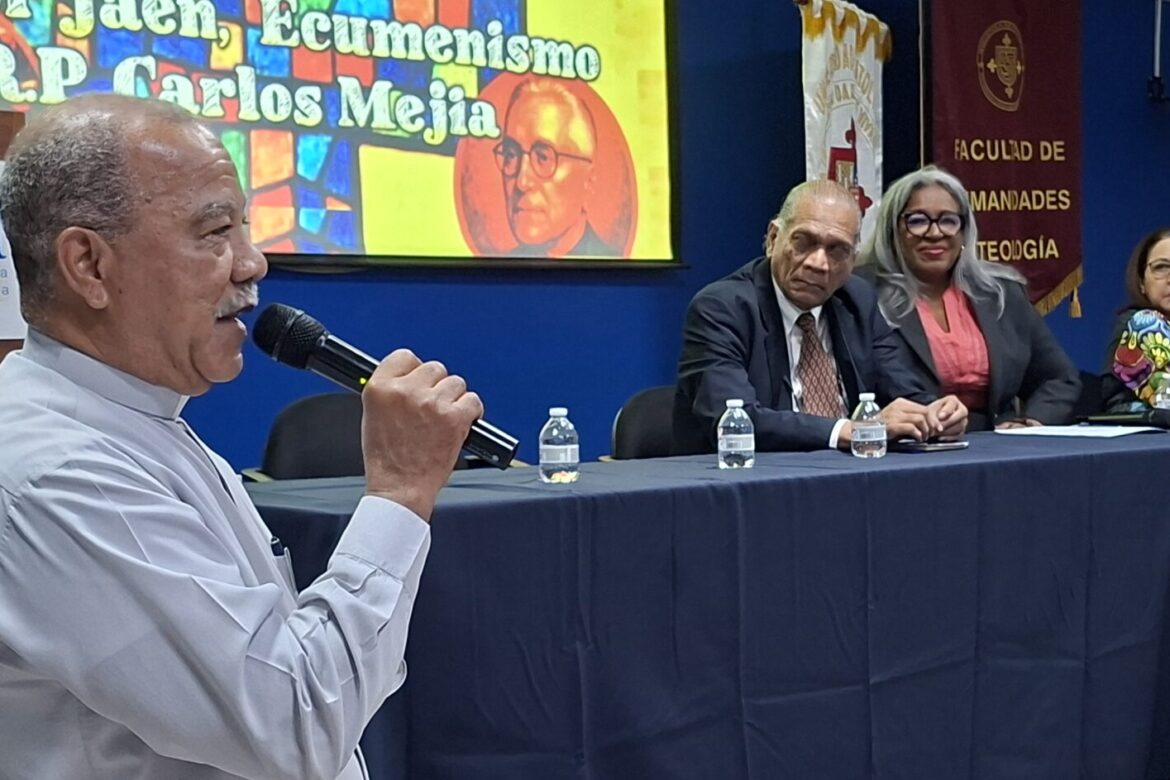 Conversatorio ecuménico destaca el legado del padre Néstor Jaén