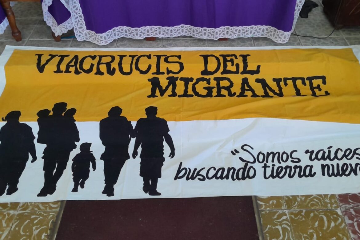 Viacrucis de la Esperanza: Jóvenes borran fronteras en Paso Canoas