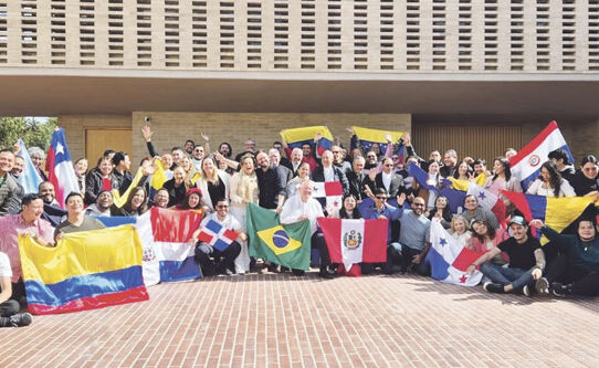 Voces que evangelizan afinan su noble misión