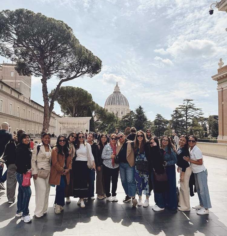 Estudiantes panameñas presentes en congreso UNIV 2026 en el Vaticano