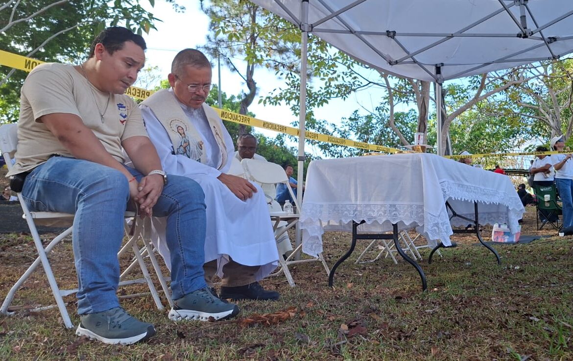 Jornada de confesión acerca a los fieles a la misericordia de Dios