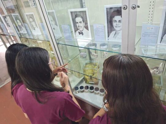 Escuela de Medicina de la UP en busca de su reacreditación de excelencia