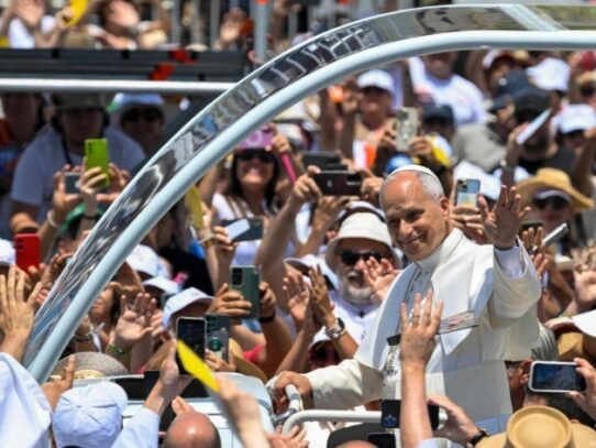 León XIV concluye en Tenerife un histórico viaje apostólico