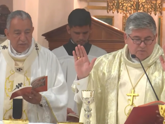 “Gracias por hacerme sentir en casa”: Mons. Dagoberto se despide de Panamá