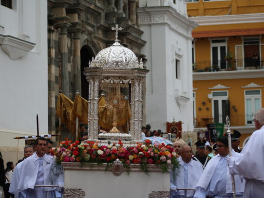 Corpus Christi llena de fe, tradición y esperanza las calles del Casco Antiguo