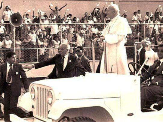 El Papa que caminó junto a los jóvenes