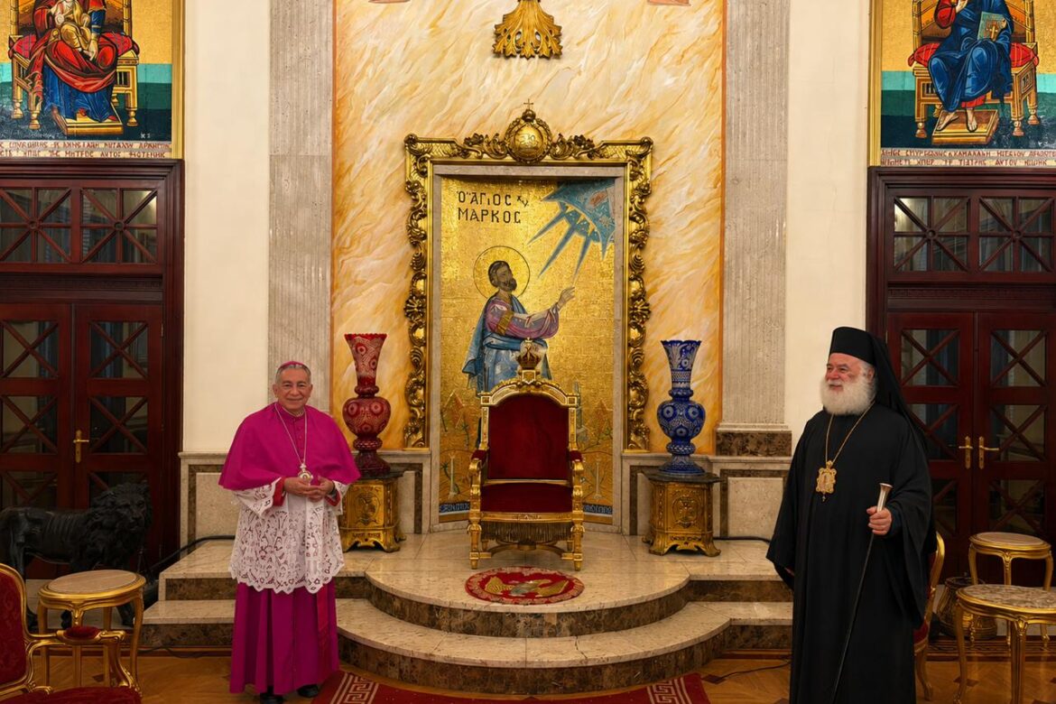 Arzobispo de Panamá fortalece lazos de fraternidad con el Patriarca de Alejandría