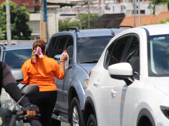 La Marea Naranja sale a las calles para llevar esperanza