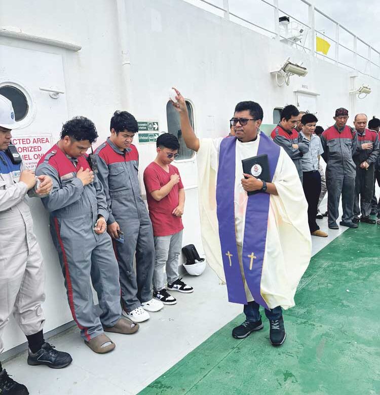 Más allá de los puertos, una Iglesia que navega junto a la gente del mar