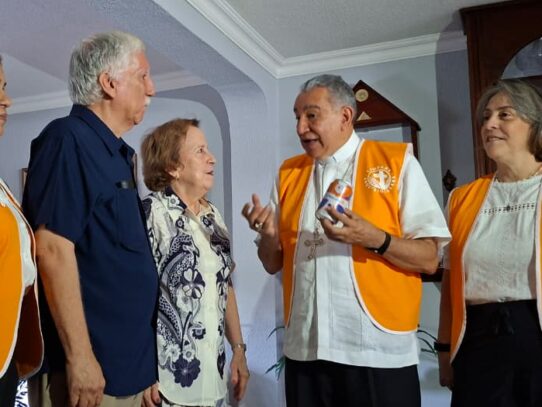 Marea Naranja inicia la distribución de 125 mil alcancías