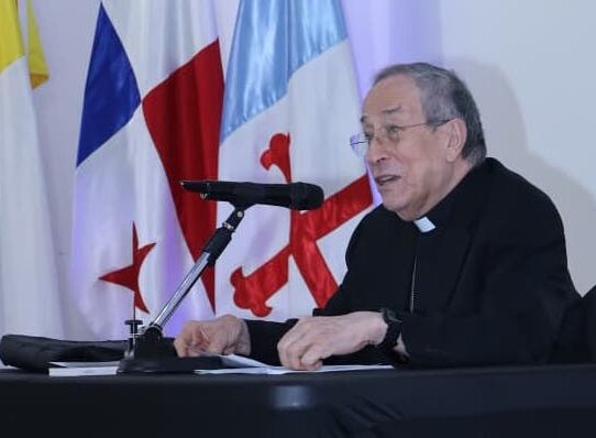 Cardenal Rodríguez Maradiaga llama a custodiar la humanidad frente a la inteligencia artificial   