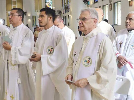 El pastor que sigue inspirando a los sacerdotes de la Iglesia panameña