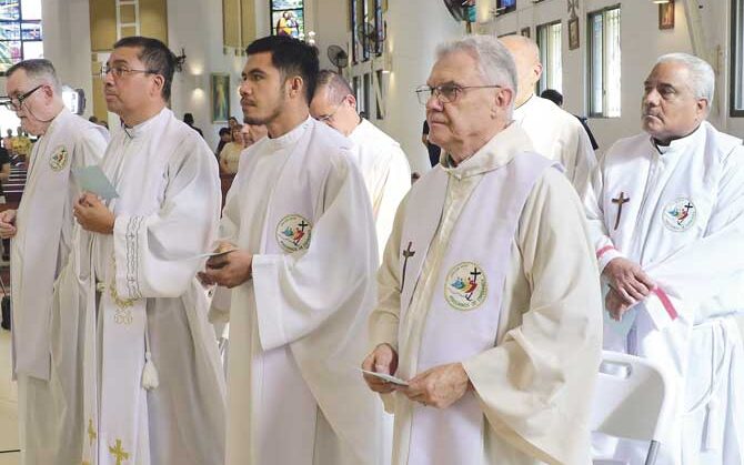 El pastor que sigue inspirando a los sacerdotes de la Iglesia panameña