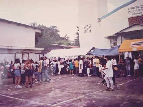 50 años de una comunidad parroquial  que hizo de la fe una historia compartida