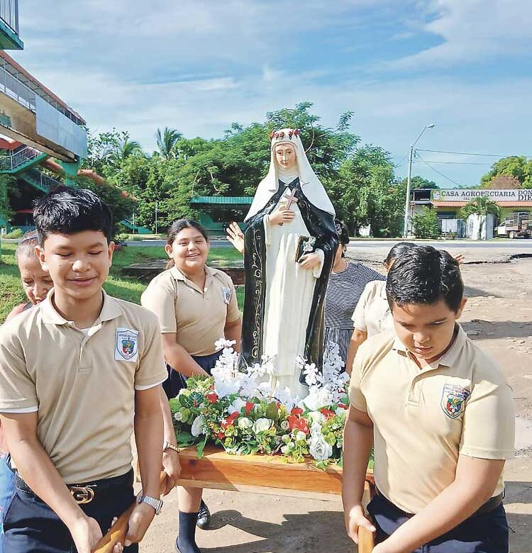Santa Rosa de Lima, devoción que florece en diversas comunidades