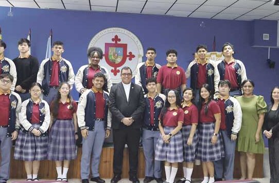 Sembradores de fe y amor en el corazón de la juventud