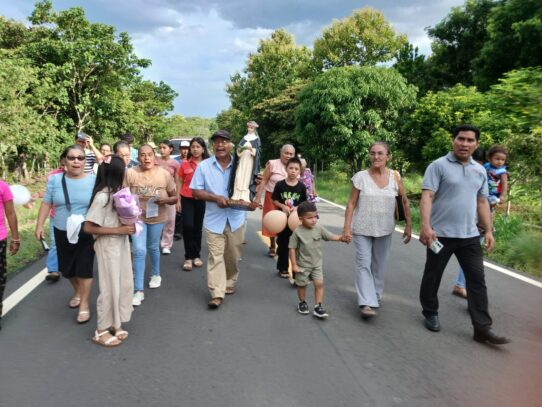 En Calobre, tejen redes de fe y unidad con Santa Rosa de Lima