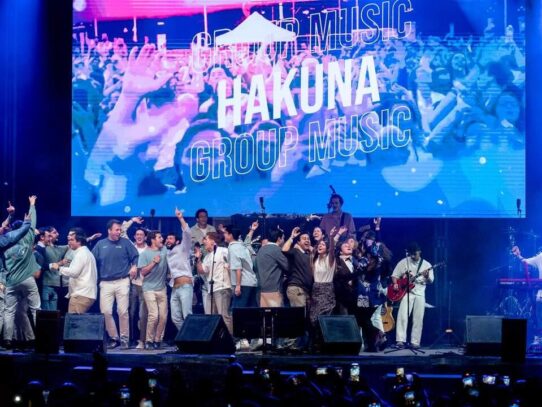 Hakuna Group Music lleva la música católica a los Latin GRAMMY